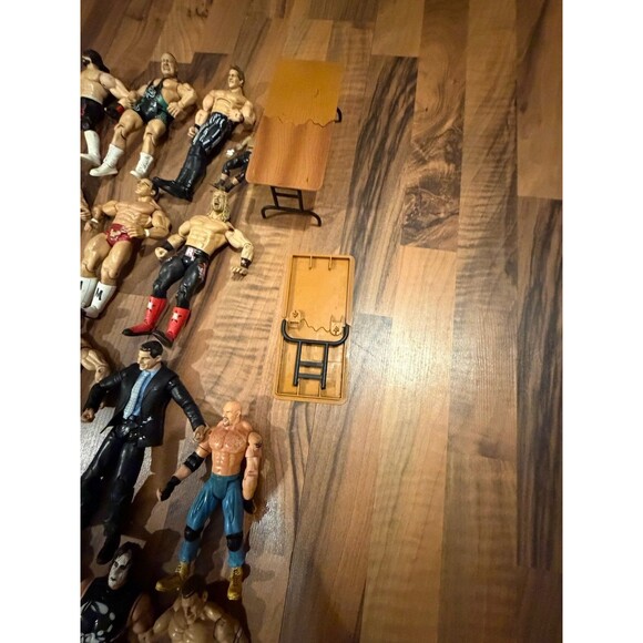 WWE wrestling lot of 34 action figures - Picture 10 of 12